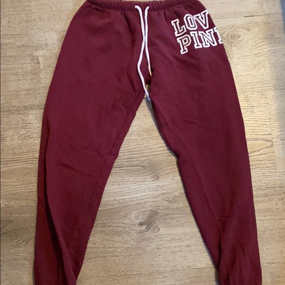 Sweatpants & shirt - Picture 1 of 3